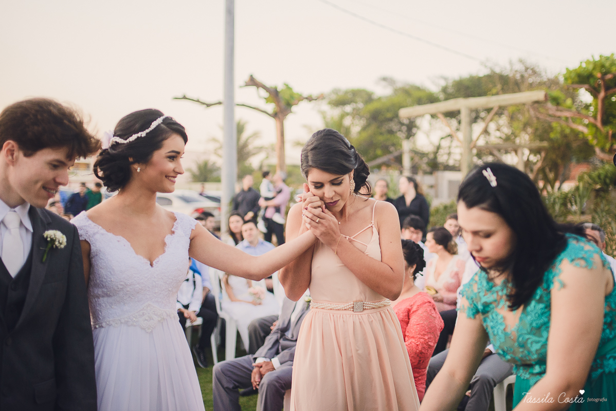 fotos de inspiração para casamento na praia, durante o dia, em Serra ES, Manguinhos, fotos de casamento dos sonhos na praia, Mayara e Allan, casamento durante a luz do dia, fotos de casamento na praia