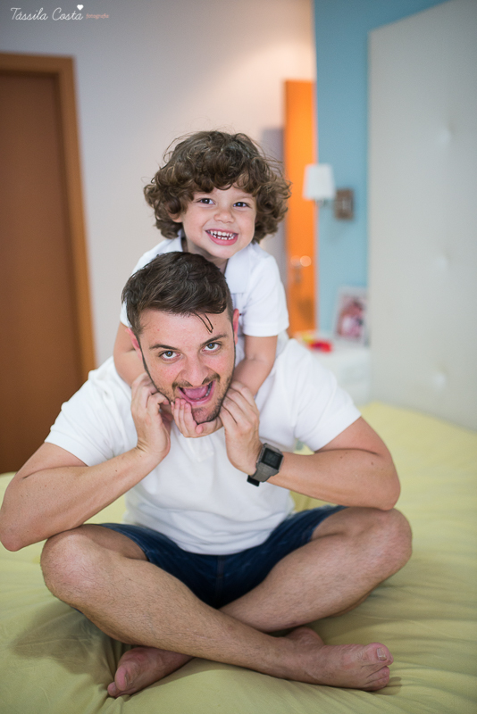 fotos em vila velha, es, de acompanhamento mensal de bebês, quarto lindo da bebê sofia, fotos na praia de itaparica, ensaio família em casa, fotos dentro do apartamento