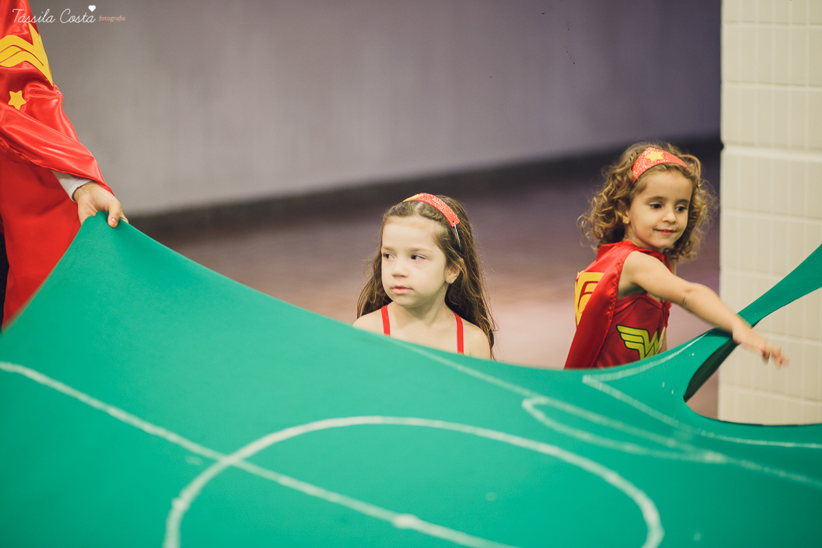 festa no tema mulher maravilha, fotografada e filmada em vitória es, filmagem de aniversário infantil em vitoria es, clipe da festa, filmagem e fotografia de casamento em vila velha