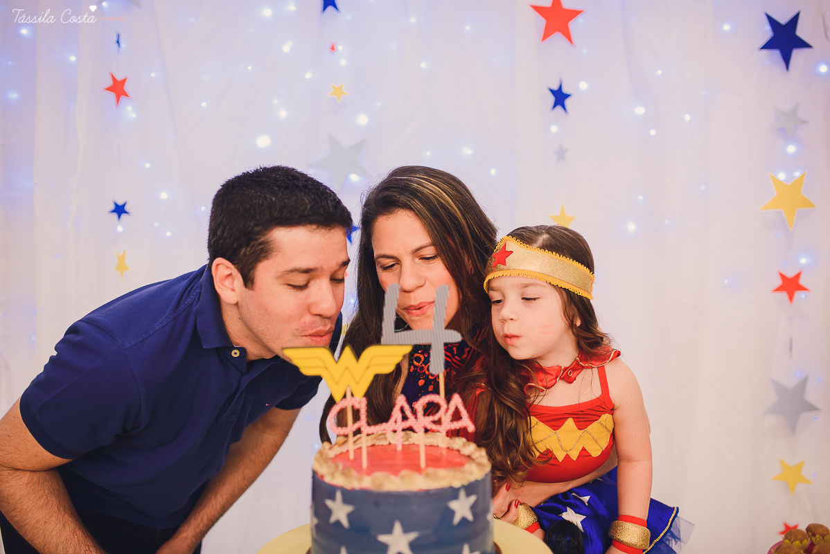 festa no tema mulher maravilha, fotografada e filmada em vitória es, filmagem de aniversário infantil em vitoria es, clipe da festa, filmagem e fotografia de casamento em vila velha