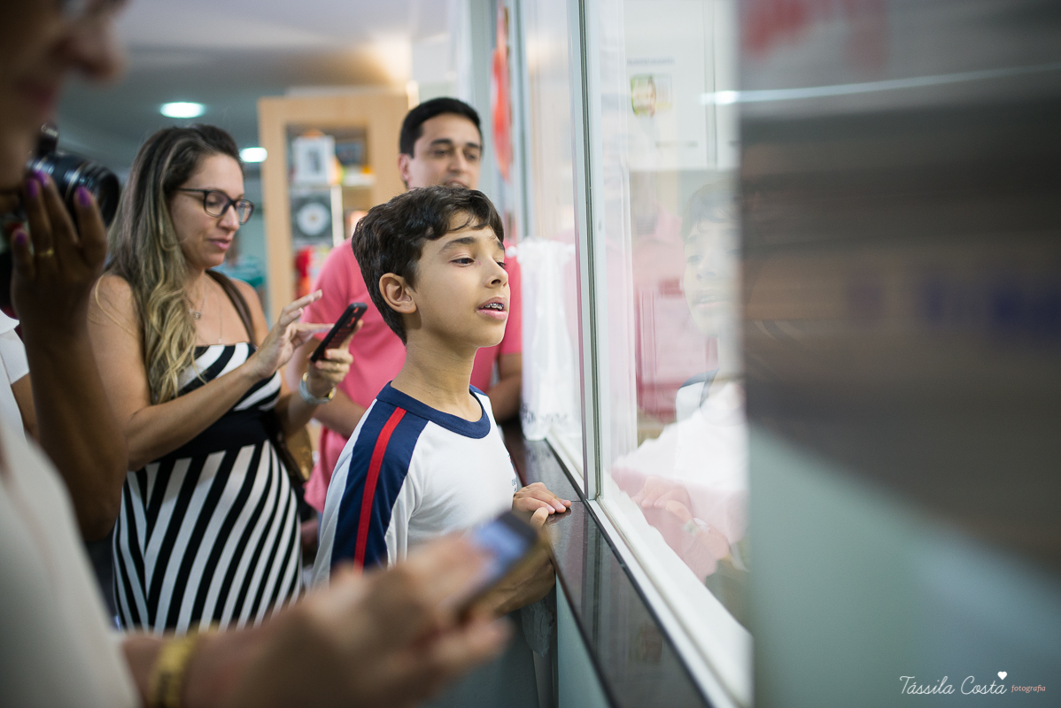 fotos de maternidade, maternidade santa úrsula em vitória ES, fotografia de parto, tássila costa, mãe de menina, fotos de família
