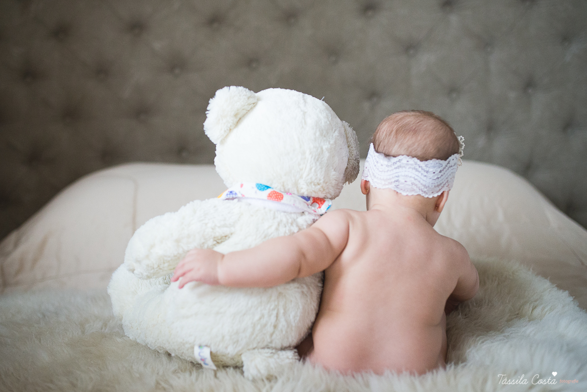 fotos de família em casa, em vitória es, fotografia de bebê em casa em vix, fotos para recordação, álbum de fotografia, bebê linda, poses de bebê recém nascido, bebê linda, fotos na cama