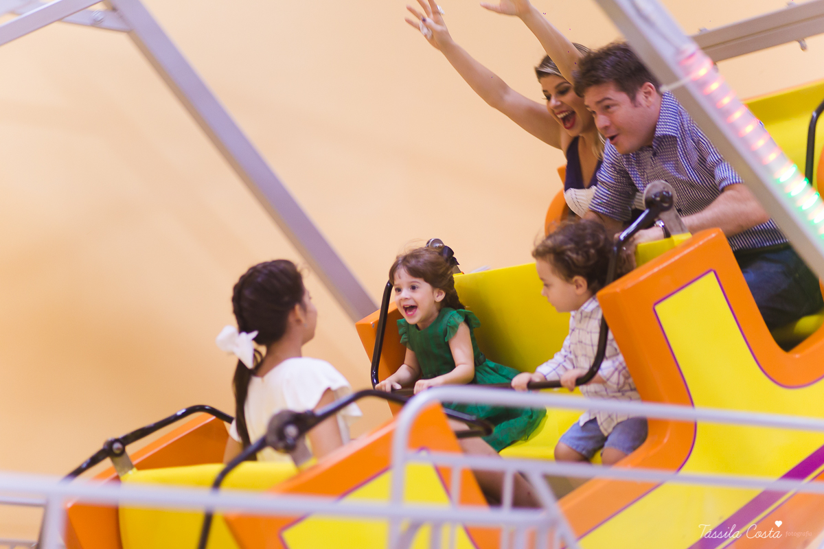 aniversário dos sonhos em vila velha es, buffet e cerimonial infantil em vila velha Catavento, rodovia do sol, praia de itaparica, tema frozen, luisa 3 anos, decoracao de aniversario de menina