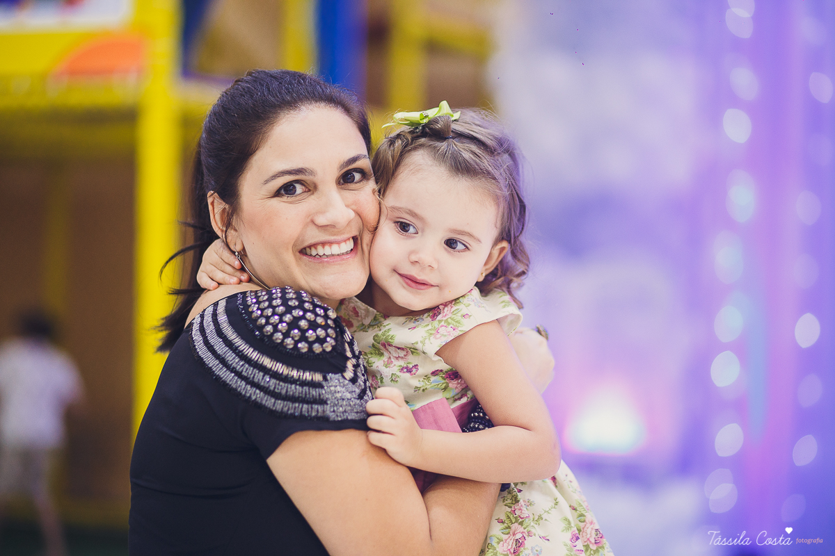 aniversário dos sonhos em vila velha es, buffet e cerimonial infantil em vila velha Catavento, rodovia do sol, praia de itaparica, tema frozen, luisa 3 anos, decoracao de aniversario de menina