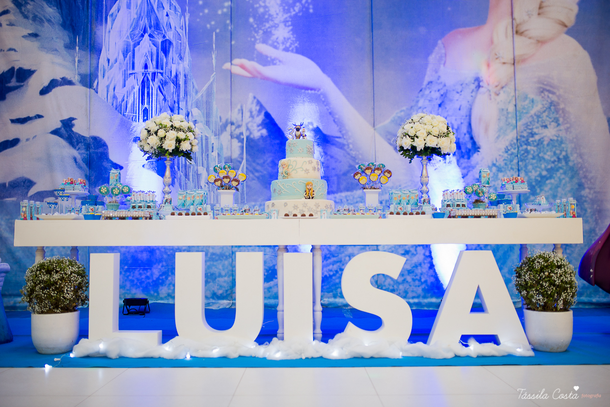 aniversário dos sonhos em vila velha es, buffet e cerimonial infantil em vila velha Catavento, rodovia do sol, praia de itaparica, tema frozen, luisa 3 anos, decoracao de aniversario de menina
