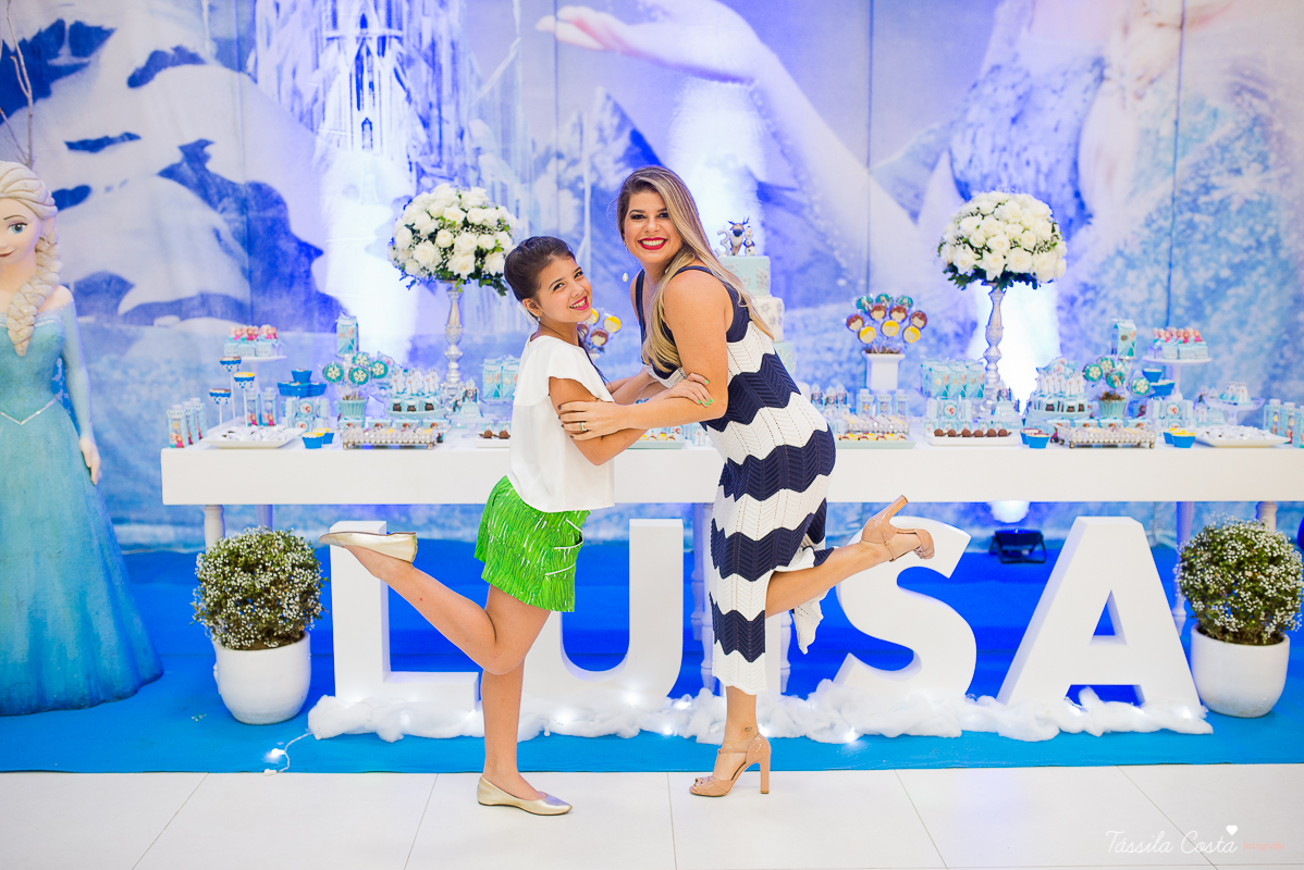 aniversário dos sonhos em vila velha es, buffet e cerimonial infantil em vila velha Catavento, rodovia do sol, praia de itaparica, tema frozen, luisa 3 anos, decoracao de aniversario de menina