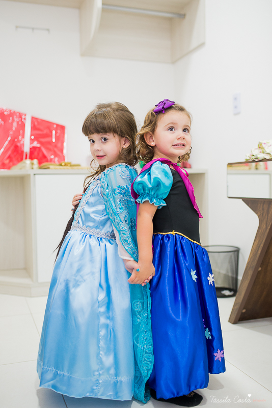 aniversário dos sonhos em vila velha es, buffet e cerimonial infantil em vila velha Catavento, rodovia do sol, praia de itaparica, tema frozen, luisa 3 anos, decoracao de aniversario de menina