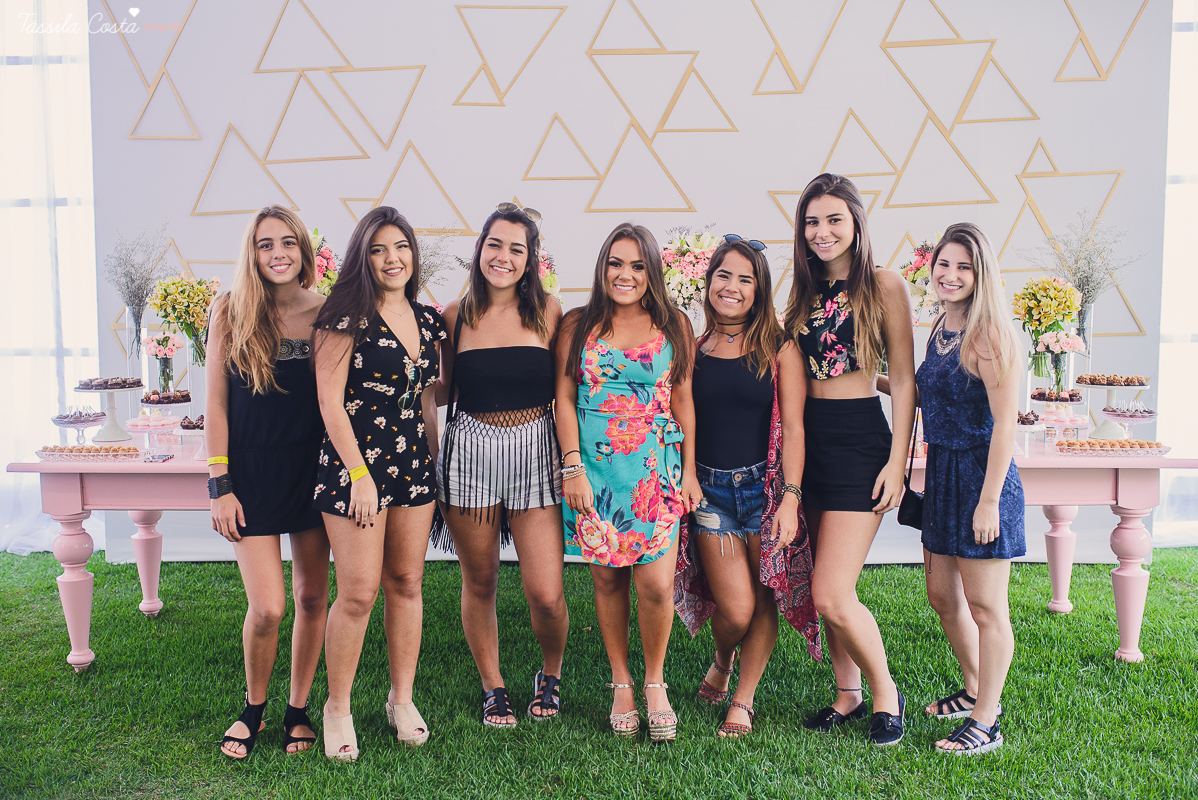 FESTA DA LÍVIA TORRES, NO MORRO DO MORENO, FAMILIA TORRES, FORTLEV, DECORAÇÃO BY CAMILA SARMENTO, BOLO MICHELLIX, TÁSSILA COSTA FOTOGRAFIA