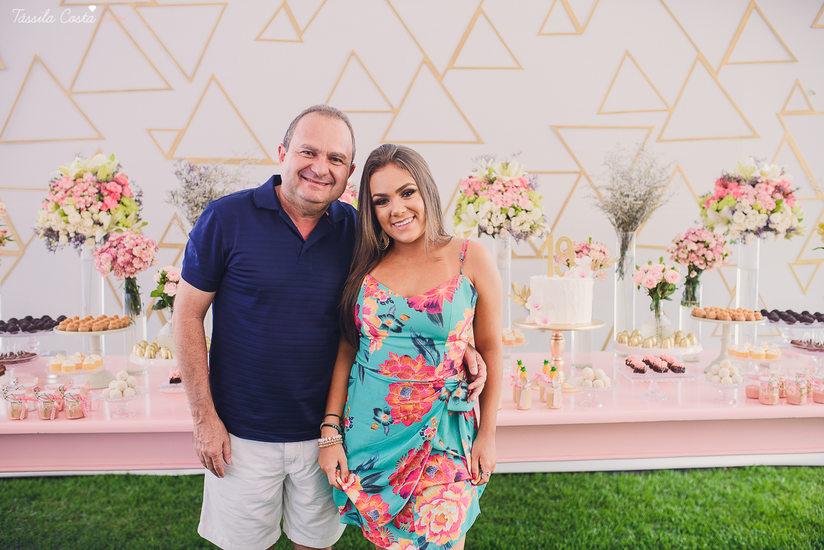 FESTA DA LÍVIA TORRES, NO MORRO DO MORENO, FAMILIA TORRES, FORTLEV, DECORAÇÃO BY CAMILA SARMENTO, BOLO MICHELLIX, TÁSSILA COSTA FOTOGRAFIA
