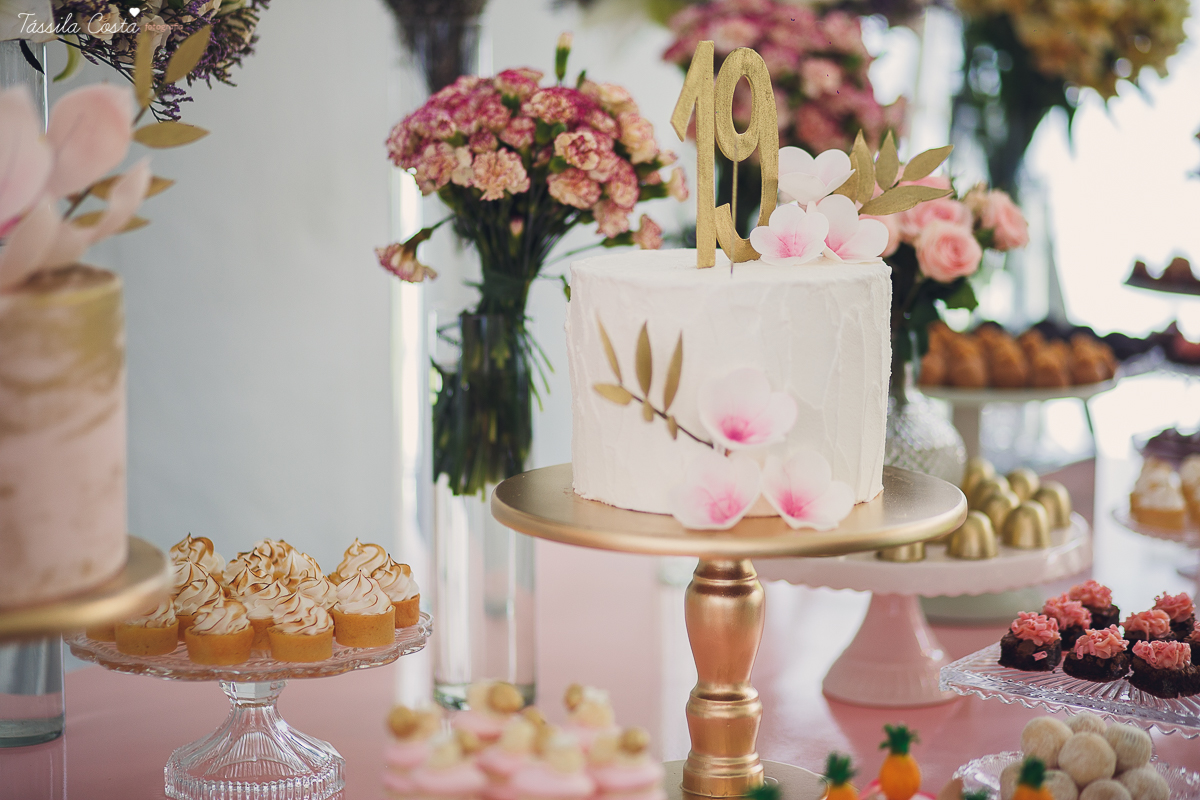 FESTA DA LÍVIA TORRES, NO MORRO DO MORENO, FAMILIA TORRES, FORTLEV, DECORAÇÃO BY CAMILA SARMENTO, BOLO MICHELLIX, TÁSSILA COSTA FOTOGRAFIA