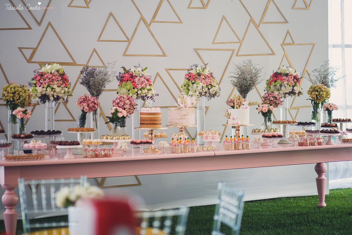 FESTA DA LÍVIA TORRES, NO MORRO DO MORENO, FAMILIA TORRES, FORTLEV, DECORAÇÃO BY CAMILA SARMENTO, BOLO MICHELLIX, TÁSSILA COSTA FOTOGRAFIA