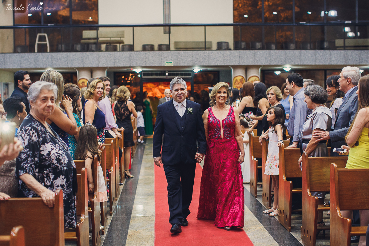 casamento lindo, em vitória es, do professor de publicidade da faculdade Faesa Gustavo, Guga, e a dentista Juliana, na Igreja Cristo Redentor, em Goiabeiras, em Vitória ES