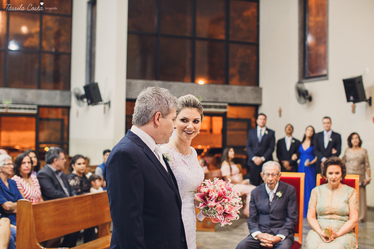 casamento lindo, em vitória es, do professor de publicidade da faculdade Faesa Gustavo, Guga, e a dentista Juliana, na Igreja Cristo Redentor, em Goiabeiras, em Vitória ES