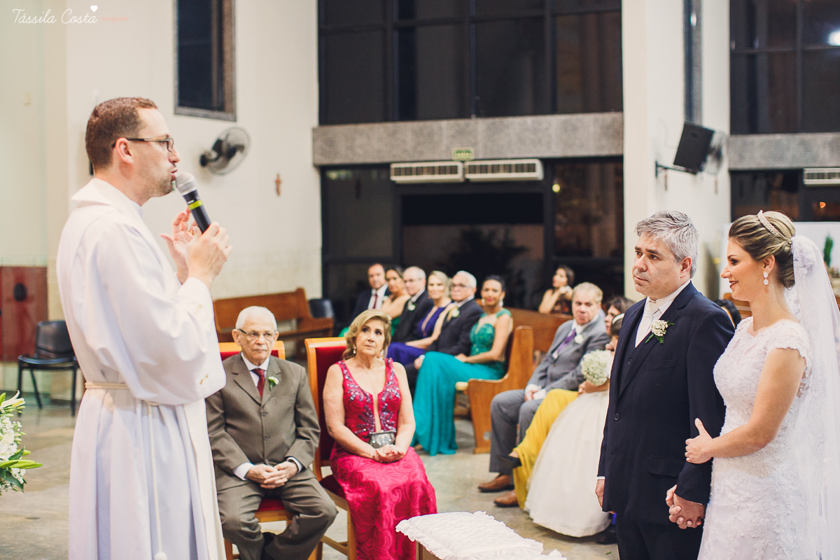 casamento lindo, em vitória es, do professor de publicidade da faculdade Faesa Gustavo, Guga, e a dentista Juliana, na Igreja Cristo Redentor, em Goiabeiras, em Vitória ES
