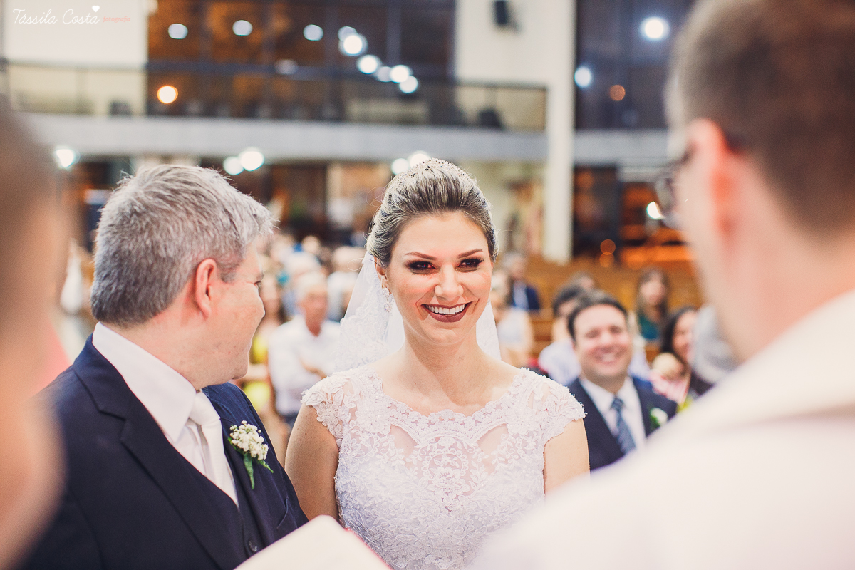 casamento lindo, em vitória es, do professor de publicidade da faculdade Faesa Gustavo, Guga, e a dentista Juliana, na Igreja Cristo Redentor, em Goiabeiras, em Vitória ES