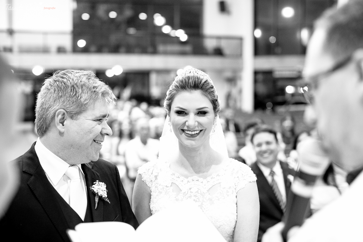 casamento lindo, em vitória es, do professor de publicidade da faculdade Faesa Gustavo, Guga, e a dentista Juliana, na Igreja Cristo Redentor, em Goiabeiras, em Vitória ES