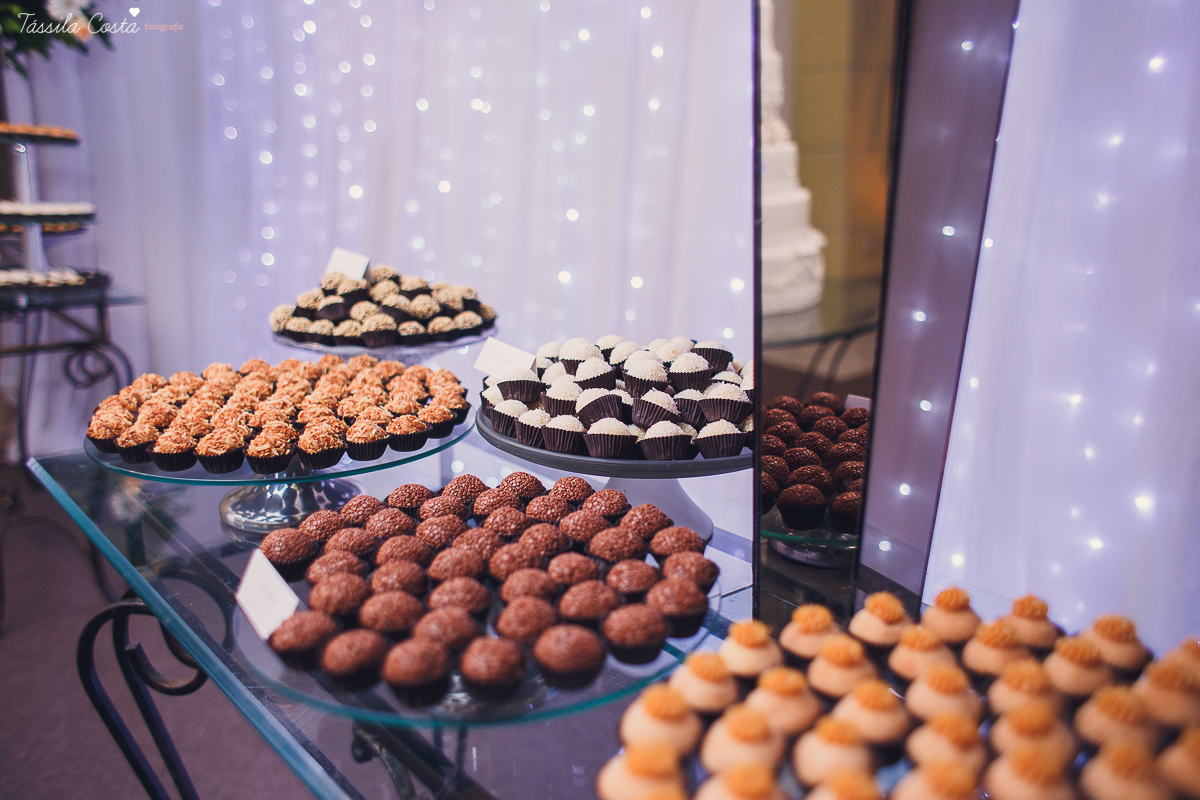 casamento lindo, em vitória es, do professor de publicidade da faculdade Faesa Gustavo, Guga, e a dentista Juliana, na Igreja Cristo Redentor, em Goiabeiras, em Vitória ES