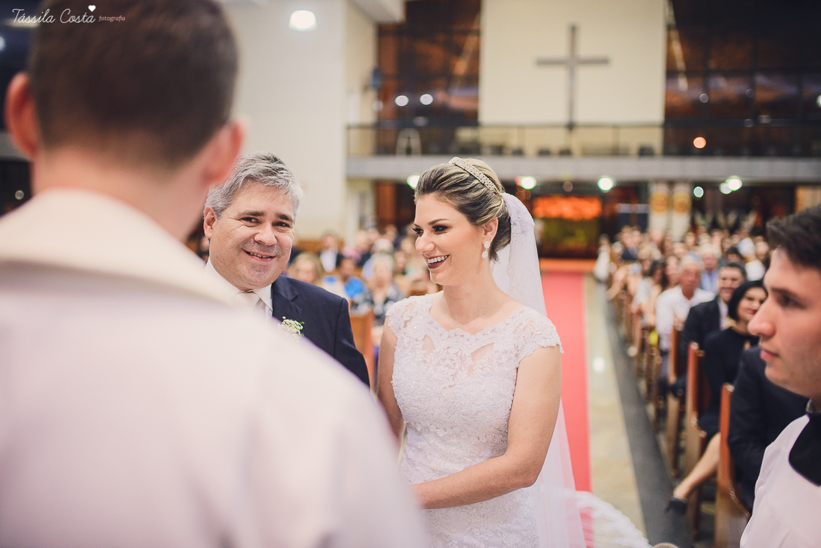 casamento lindo, em vitória es, do professor de publicidade da faculdade Faesa Gustavo, Guga, e a dentista Juliana, na Igreja Cristo Redentor, em Goiabeiras, em Vitória ES