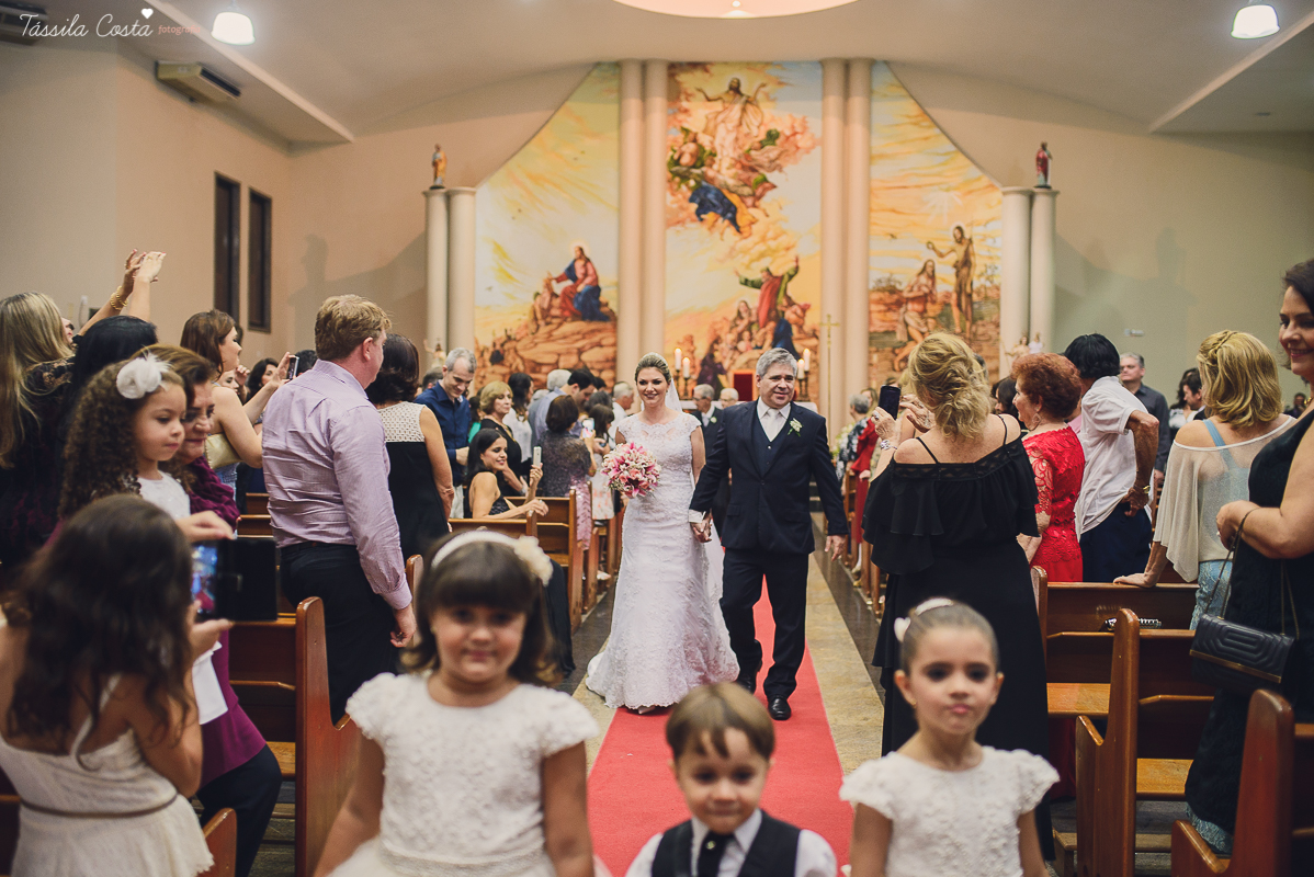 casamento lindo, em vitória es, do professor de publicidade da faculdade Faesa Gustavo, Guga, e a dentista Juliana, na Igreja Cristo Redentor, em Goiabeiras, em Vitória ES