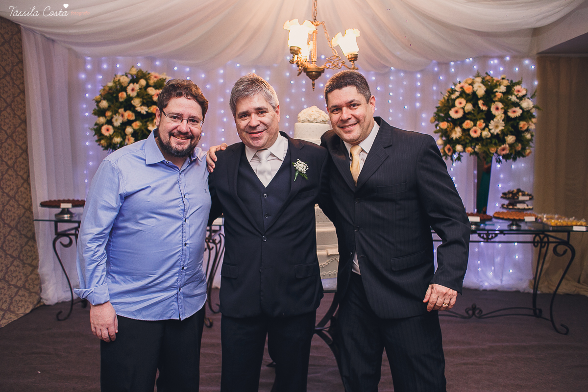 casamento lindo, em vitória es, do professor de publicidade da faculdade Faesa Gustavo, Guga, e a dentista Juliana, na Igreja Cristo Redentor, em Goiabeiras, em Vitória ES