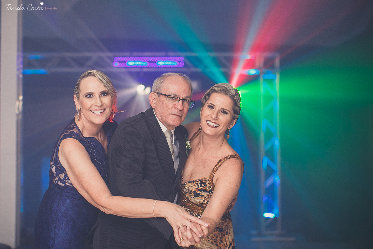 casamento lindo, em vitória es, do professor de publicidade da faculdade Faesa Gustavo, Guga, e a dentista Juliana, na Igreja Cristo Redentor, em Goiabeiras, em Vitória ES