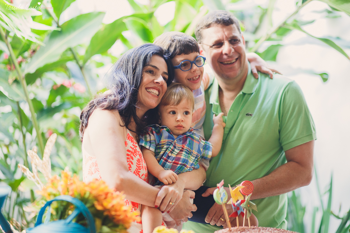 festa infantil na casa da vó, no bairro Ilha do Frade, família Tommasi, Loratórios Tommasi, Vitória ES, decoração Ipê Amarelo Festas, Filmagem Mano Birck