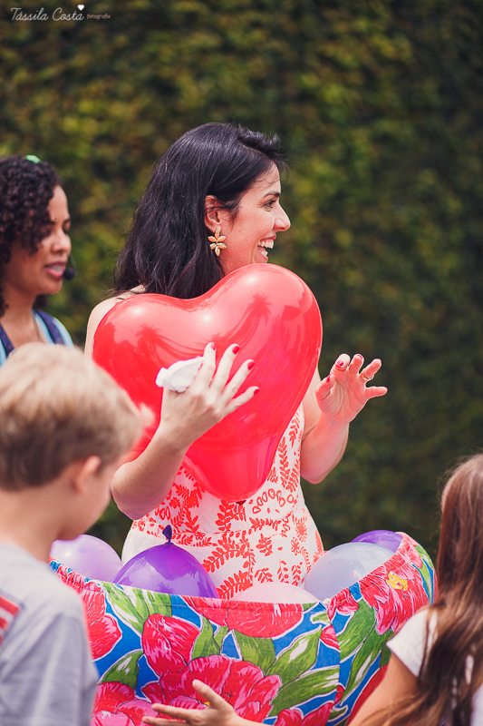 festa infantil na casa da vó, no bairro Ilha do Frade, família Tommasi, Loratórios Tommasi, Vitória ES, decoração Ipê Amarelo Festas, Filmagem Mano Birck