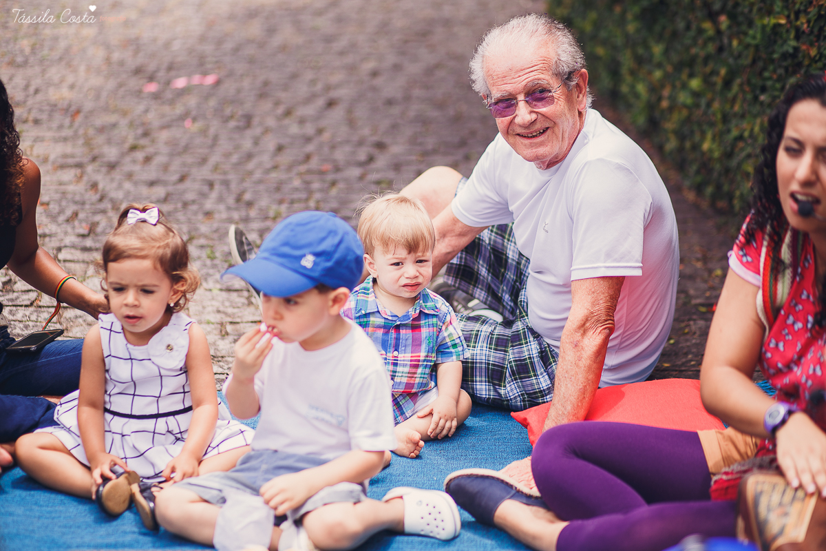 festa infantil na casa da vó, no bairro Ilha do Frade, família Tommasi, Loratórios Tommasi, Vitória ES, decoração Ipê Amarelo Festas, Filmagem Mano Birck