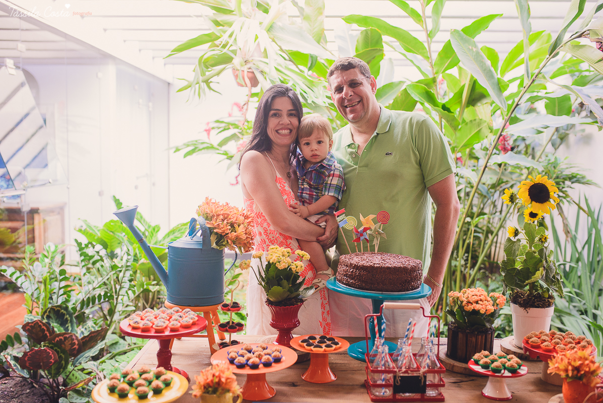 festa infantil na casa da vó, no bairro Ilha do Frade, família Tommasi, Loratórios Tommasi, Vitória ES, decoração Ipê Amarelo Festas, Filmagem Mano Birck