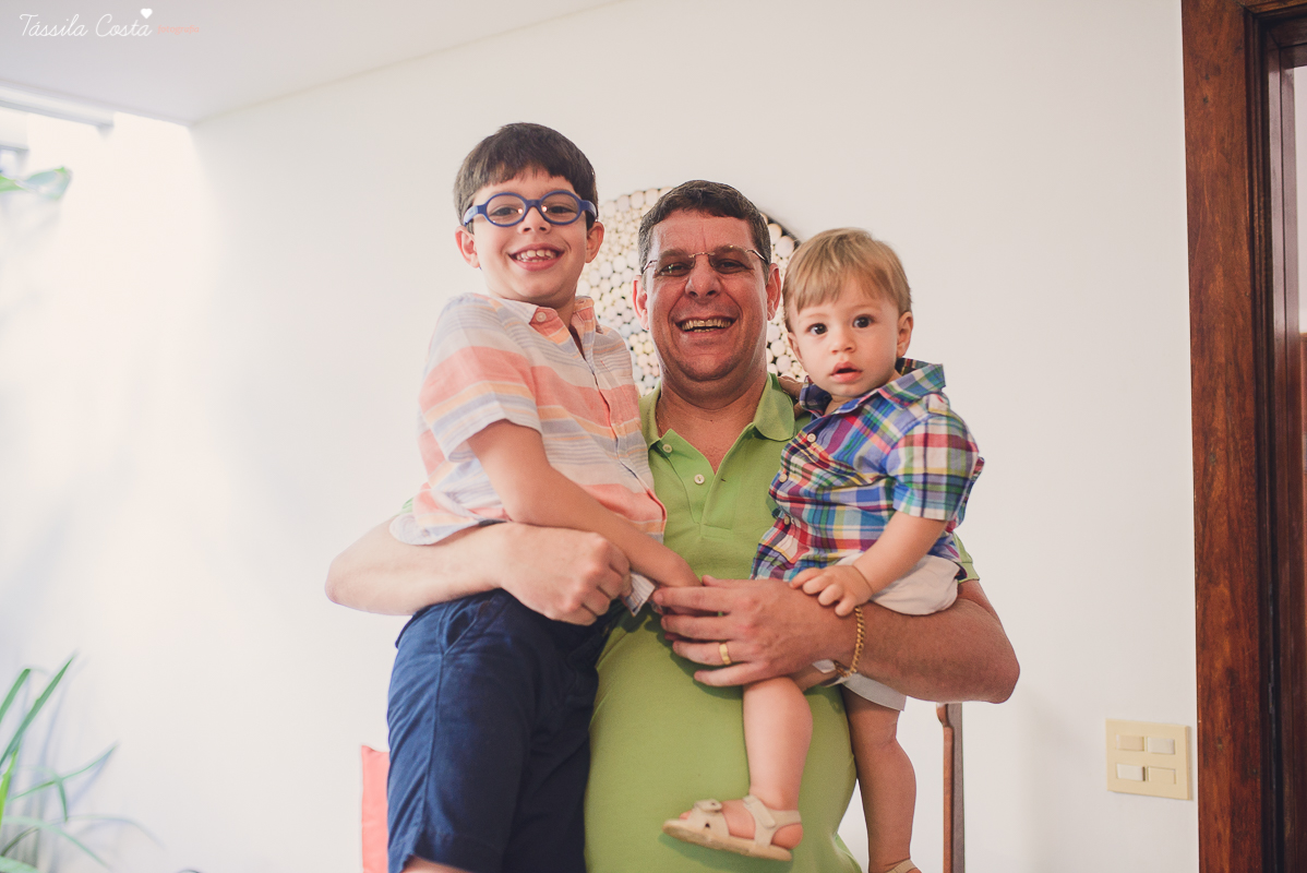 festa infantil na casa da vó, no bairro Ilha do Frade, família Tommasi, Loratórios Tommasi, Vitória ES, decoração Ipê Amarelo Festas, Filmagem Mano Birck