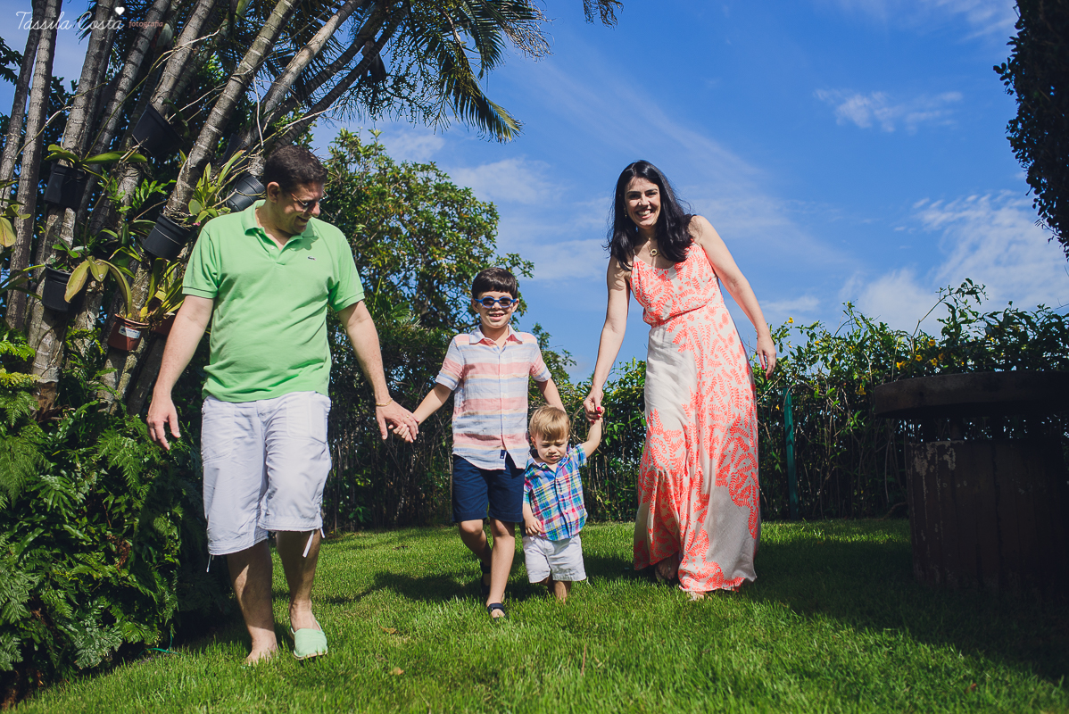 festa infantil na casa da vó, no bairro Ilha do Frade, família Tommasi, Loratórios Tommasi, Vitória ES, decoração Ipê Amarelo Festas, Filmagem Mano Birck