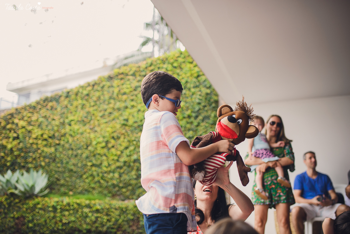 festa infantil na casa da vó, no bairro Ilha do Frade, família Tommasi, Loratórios Tommasi, Vitória ES, decoração Ipê Amarelo Festas, Filmagem Mano Birck