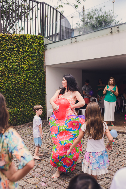 festa infantil na casa da vó, no bairro Ilha do Frade, família Tommasi, Loratórios Tommasi, Vitória ES, decoração Ipê Amarelo Festas, Filmagem Mano Birck