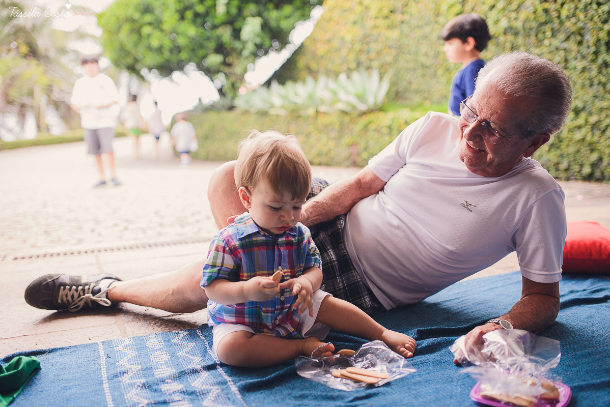 festa infantil na casa da vó, no bairro Ilha do Frade, família Tommasi, Loratórios Tommasi, Vitória ES, decoração Ipê Amarelo Festas, Filmagem Mano Birck