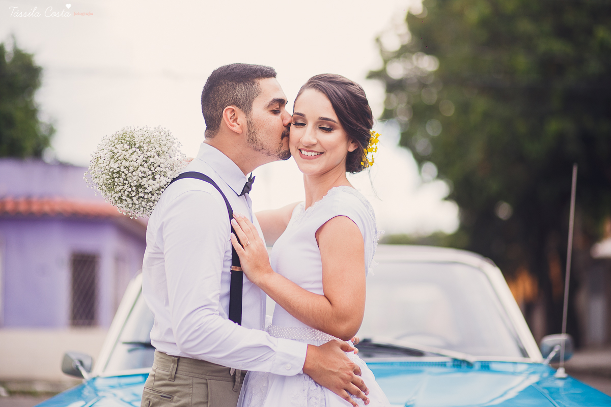 casamento em cobilândia, no cerimonial Aconchego, festa de dia, casamento de dia, decoração linda do casamento, noiva de vestido curto, maquiagem e cabelo da noiva Larrissa Rodrigues