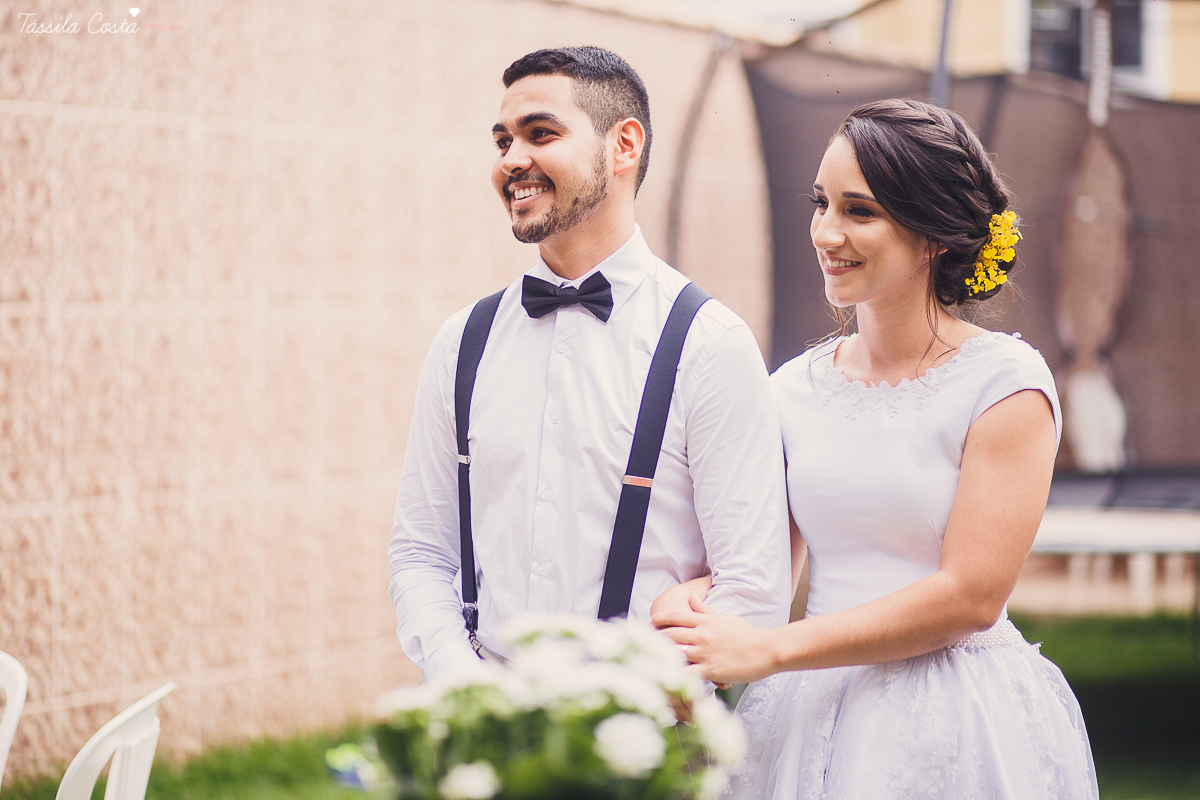 casamento em cobilândia, no cerimonial Aconchego, festa de dia, casamento de dia, decoração linda do casamento, noiva de vestido curto, maquiagem e cabelo da noiva Larrissa Rodrigues