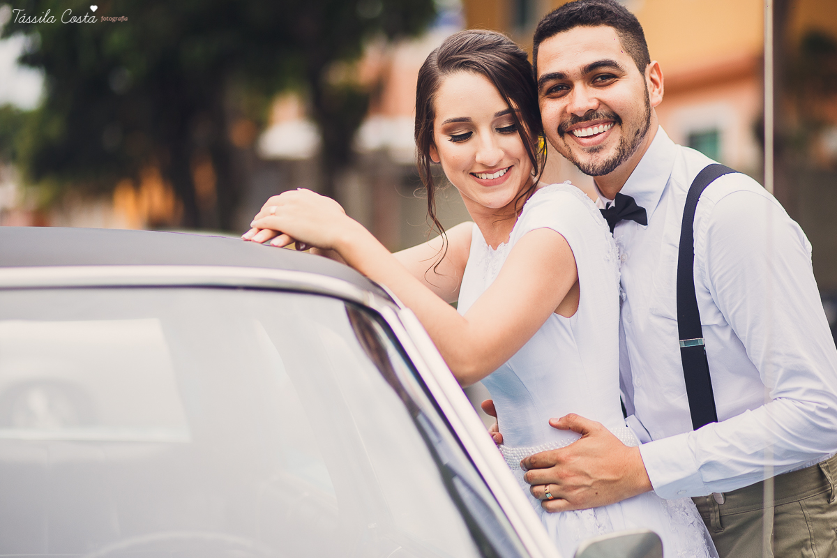 casamento em cobilândia, no cerimonial Aconchego, festa de dia, casamento de dia, decoração linda do casamento, noiva de vestido curto, maquiagem e cabelo da noiva Larrissa Rodrigues