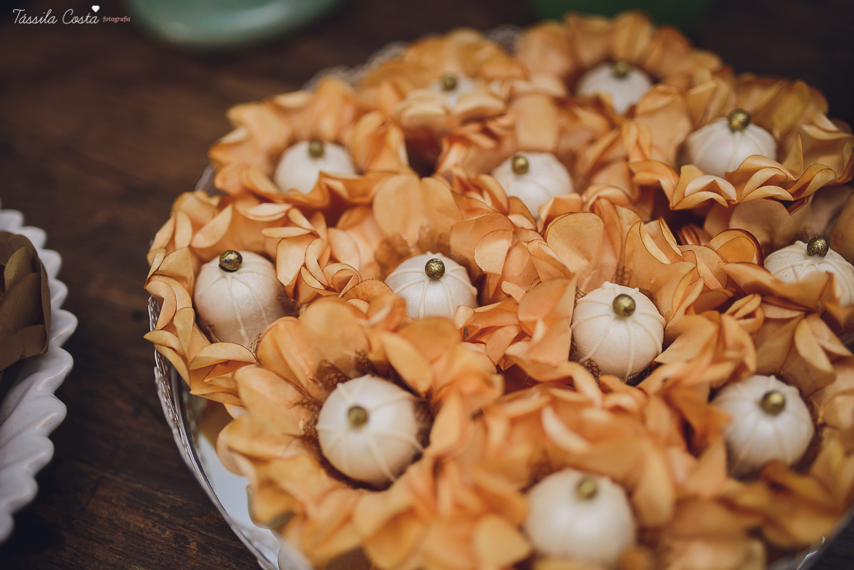casamento em cobilândia, no cerimonial Aconchego, festa de dia, casamento de dia, decoração linda do casamento, noiva de vestido curto, maquiagem e cabelo da noiva Larrissa Rodrigues