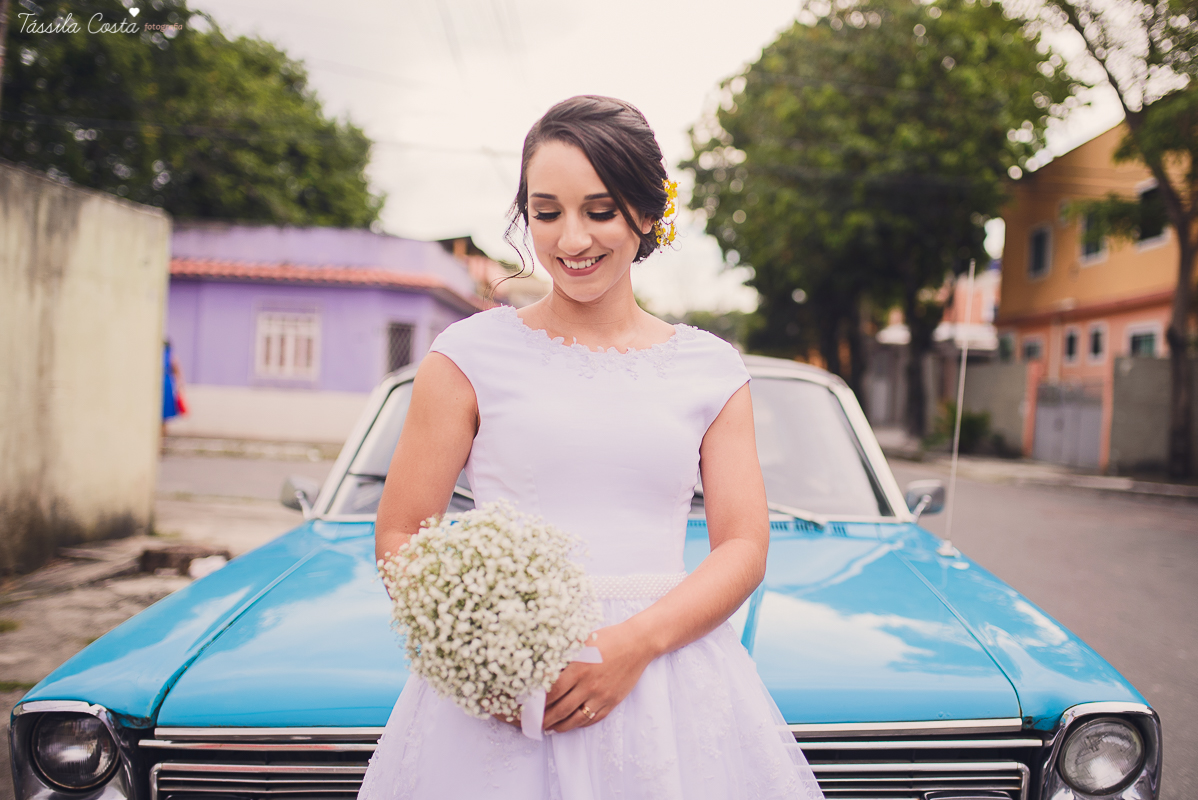 casamento em cobilândia, no cerimonial Aconchego, festa de dia, casamento de dia, decoração linda do casamento, noiva de vestido curto, maquiagem e cabelo da noiva Larrissa Rodrigues