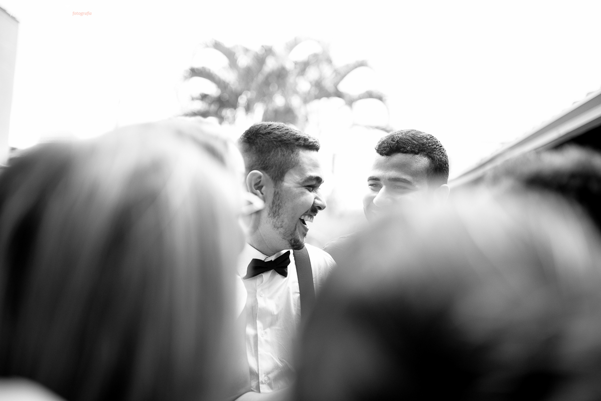 casamento em cobilândia, no cerimonial Aconchego, festa de dia, casamento de dia, decoração linda do casamento, noiva de vestido curto, maquiagem e cabelo da noiva Larrissa Rodrigues