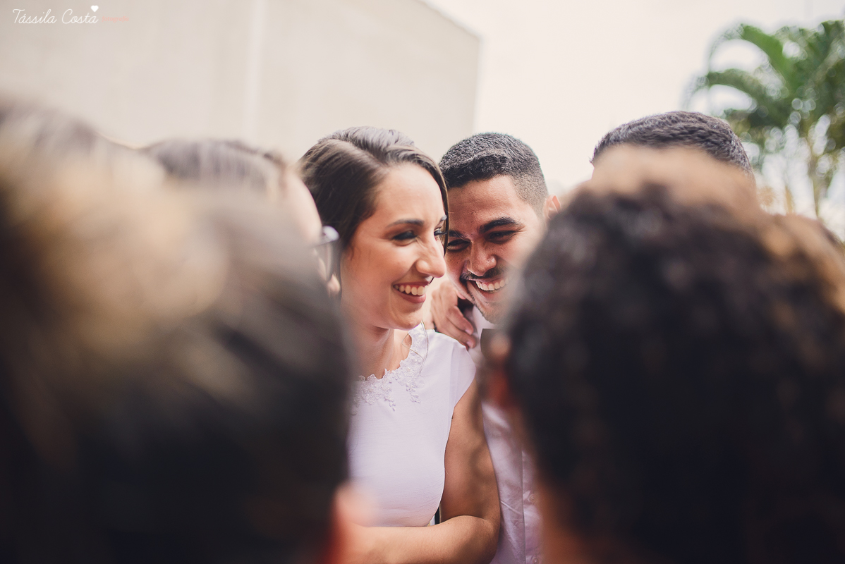 casamento em cobilândia, no cerimonial Aconchego, festa de dia, casamento de dia, decoração linda do casamento, noiva de vestido curto, maquiagem e cabelo da noiva Larrissa Rodrigues