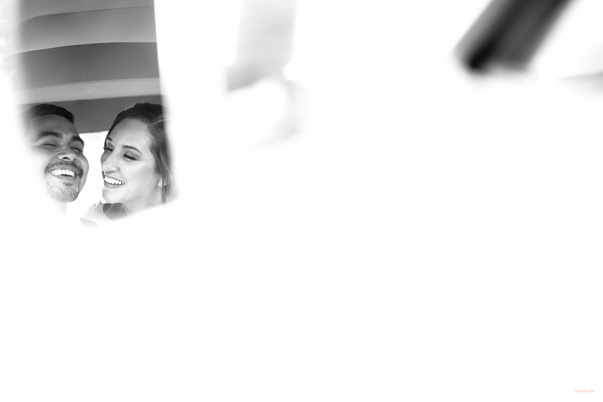 casamento em cobilândia, no cerimonial Aconchego, festa de dia, casamento de dia, decoração linda do casamento, noiva de vestido curto, maquiagem e cabelo da noiva Larrissa Rodrigues