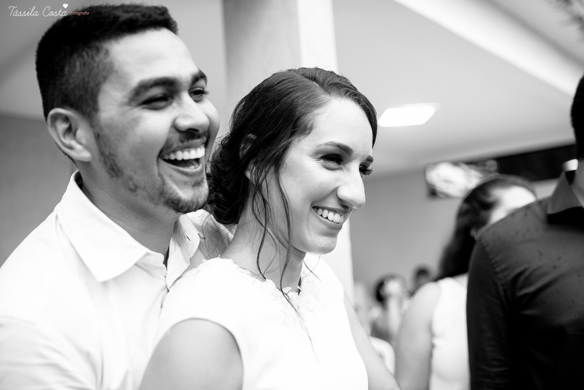 casamento em cobilândia, no cerimonial Aconchego, festa de dia, casamento de dia, decoração linda do casamento, noiva de vestido curto, maquiagem e cabelo da noiva Larrissa Rodrigues