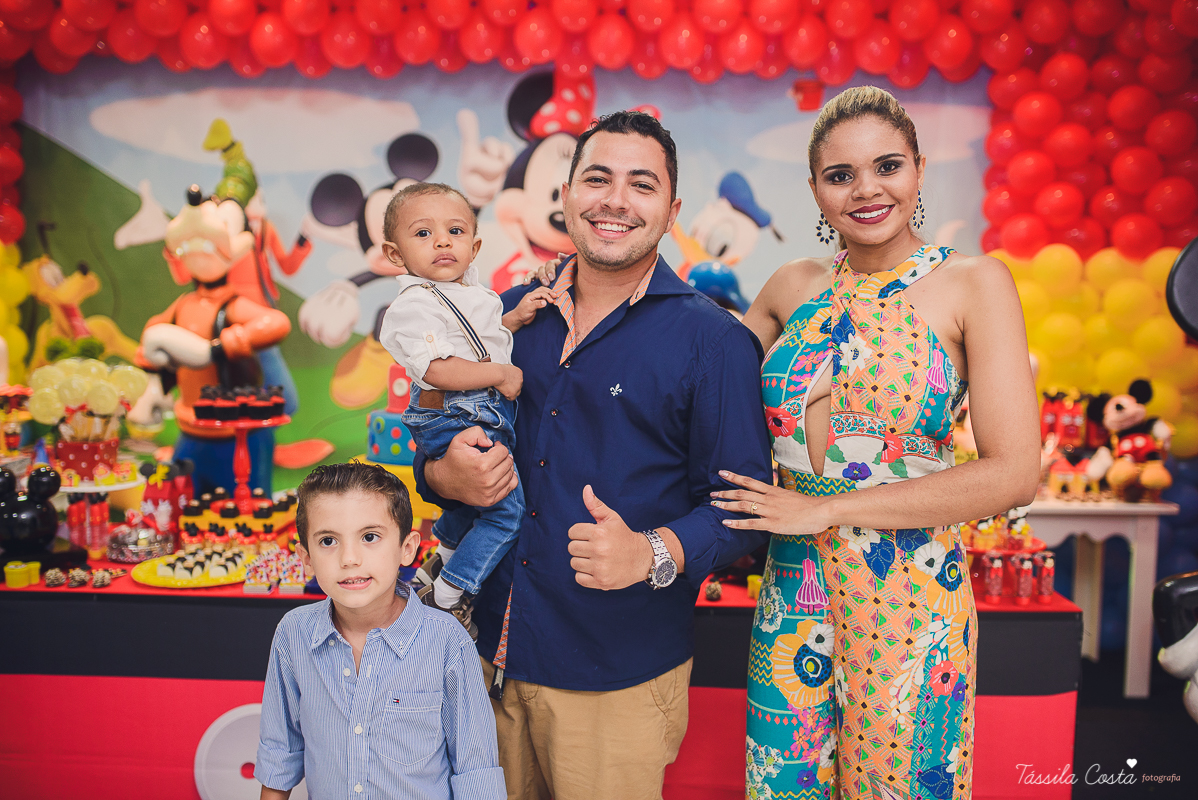 festa do Mickey, com decoração da Muita Farra, em Vila Velha - ES, fotos Tássila Costa, cerimonial infantil em Vila Velha, doces personalizados do mickey