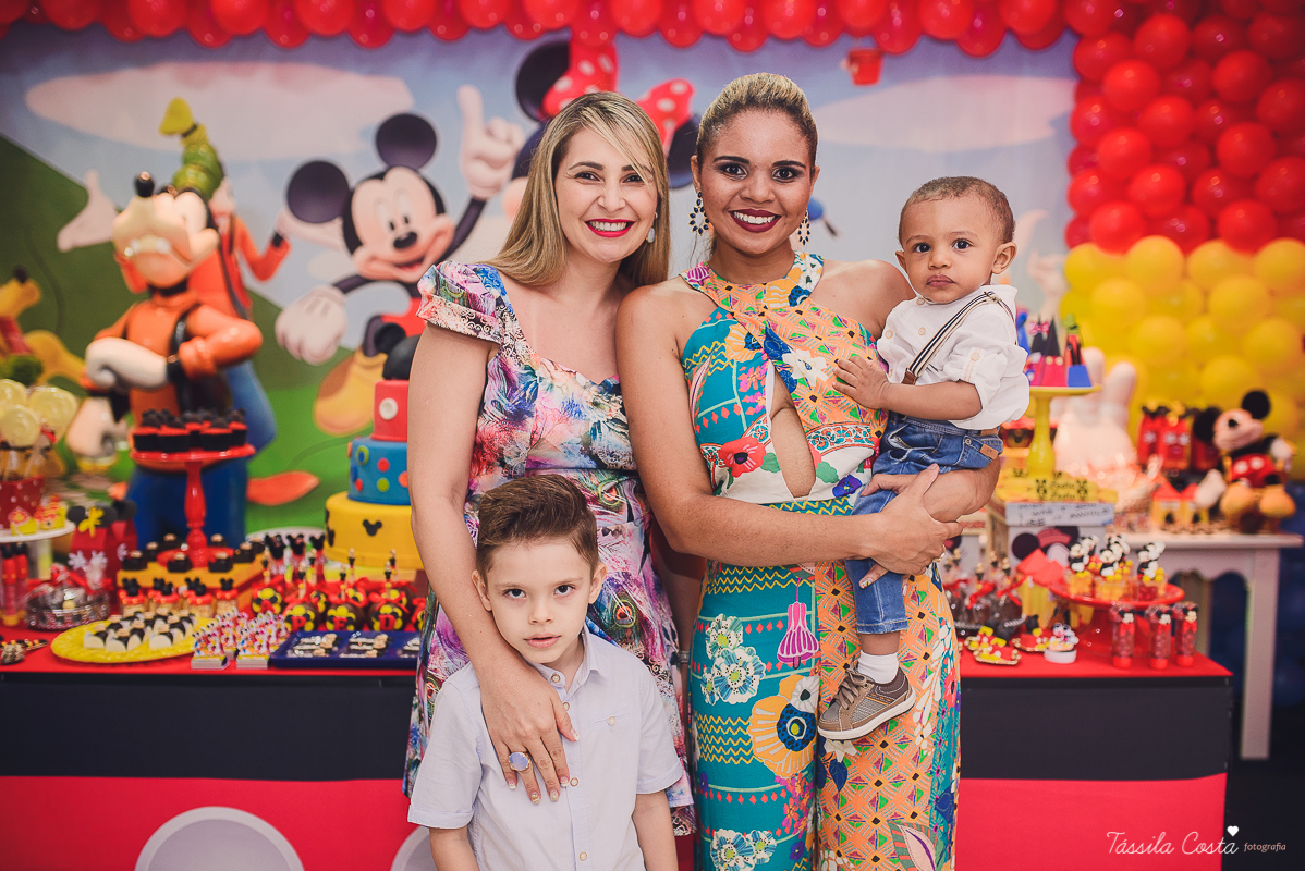 festa do Mickey, com decoração da Muita Farra, em Vila Velha - ES, fotos Tássila Costa, cerimonial infantil em Vila Velha, doces personalizados do mickey