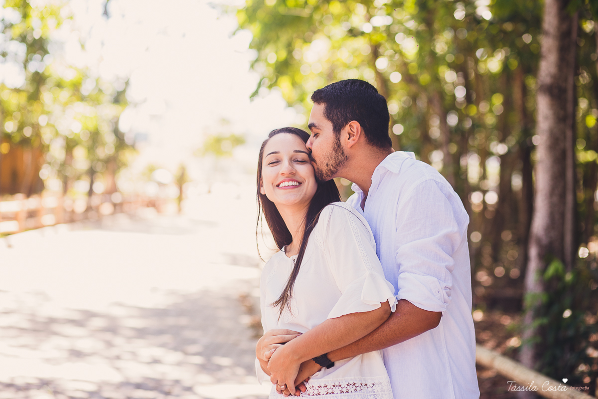 casamento em Cobilândia, Vila Velha - ES, dos noivos Sabrina e Jakson, fotos feitas com muito amor no Parque da Vale, ensaio pré casamento bem descontraído