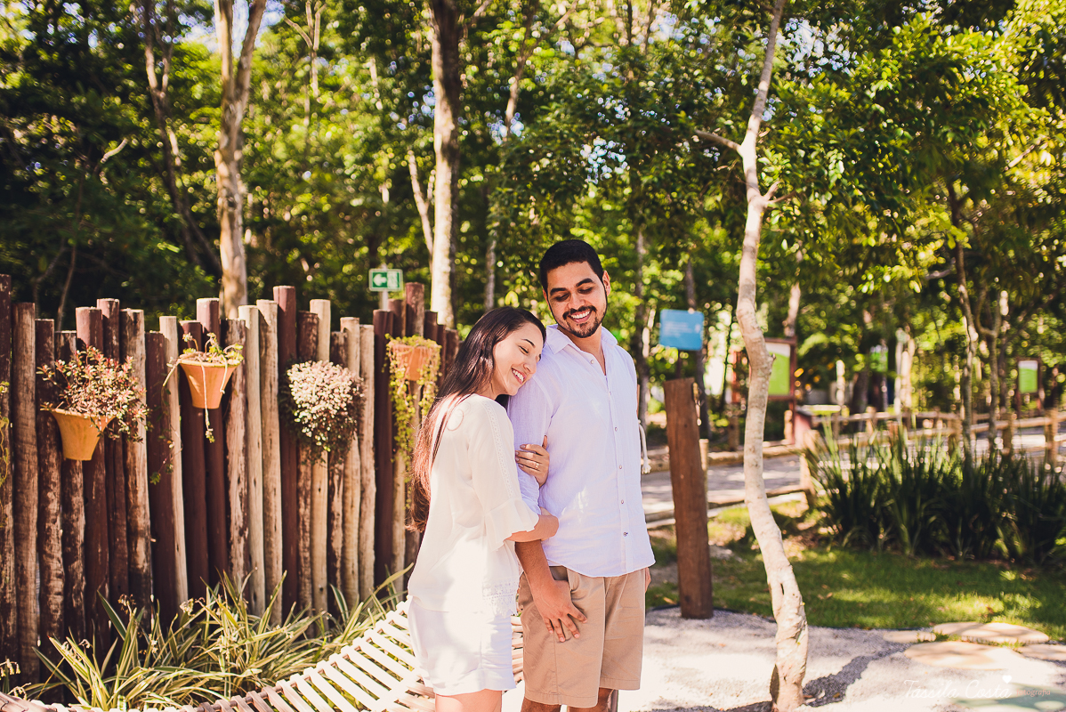 casamento em Cobilândia, Vila Velha - ES, dos noivos Sabrina e Jakson, fotos feitas com muito amor no Parque da Vale, ensaio pré casamento bem descontraído