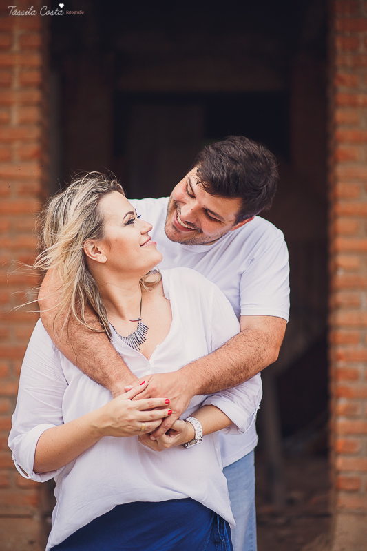 pré casamento de um casal fofo, feito na Barra do Jucu, onde o casal se conheceu. Looks lindos para o ensaio pré casamento na praia