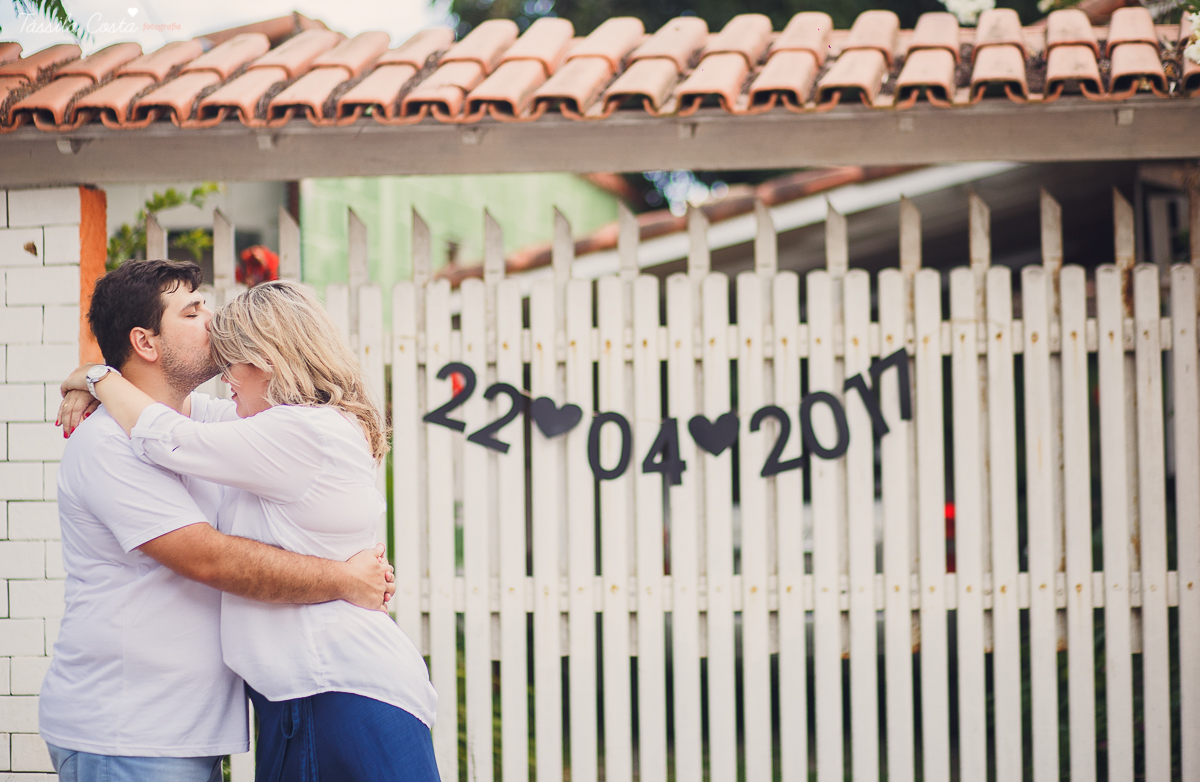 pré casamento de um casal fofo, feito na Barra do Jucu, onde o casal se conheceu. Looks lindos para o ensaio pré casamento na praia