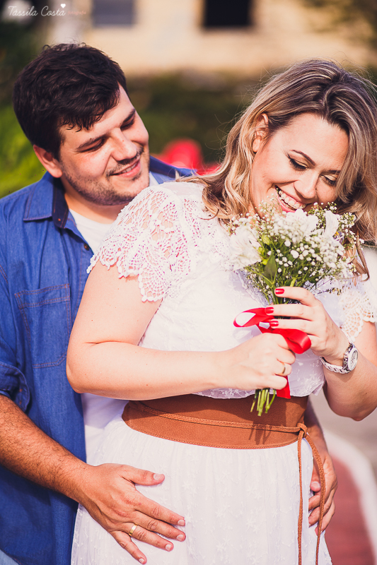 pré casamento de um casal fofo, feito na Barra do Jucu, onde o casal se conheceu. Looks lindos para o ensaio pré casamento na praia